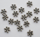 Verzilverde tussenkraaltjes, bloem/wiel, 9 mm, 16 stuks