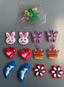 OUTLET Rainbow bands/loombandjes charms, mix 12 stuks en 12 s-clips