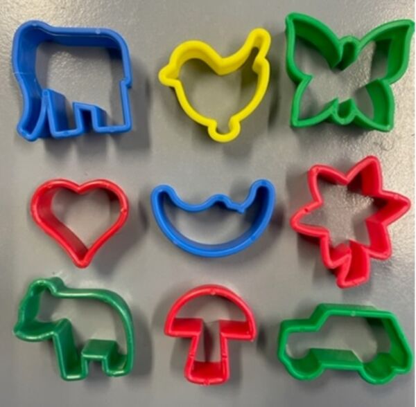 Kunststof uitsteekvormen 3 - 5 cm, assortiment 9 stuks