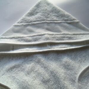 Badstof babycape met aidarand, 80x80cm, wit