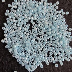 OUTLET Glazen kraaltjes/borduurkraaltjes/rocailles ceylon, 2 mm, 50 gram turquoise