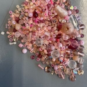 OUTLET glaskralen, mix, 40 gram, roze