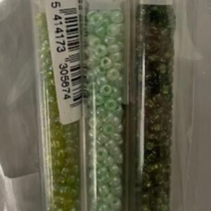 OUTLET Glazen kraaltjes/borduurkraaltjes/rocailles groen mix, 3mm 8/0, 3 x 6gr