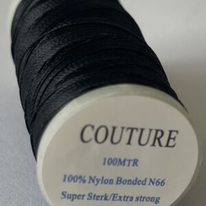 Couture N66 bonded, ijzersterk nylongaren, 100 meter, zwart