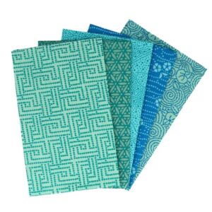 Bedrukte katoenen stof, 50 x 57 cm, Tranquil Teal, bundel van 5 lapjes